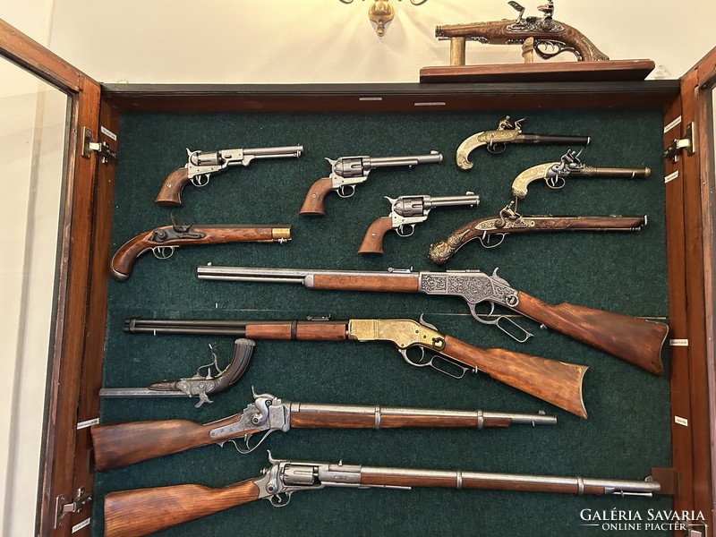 Weapon collection - replica