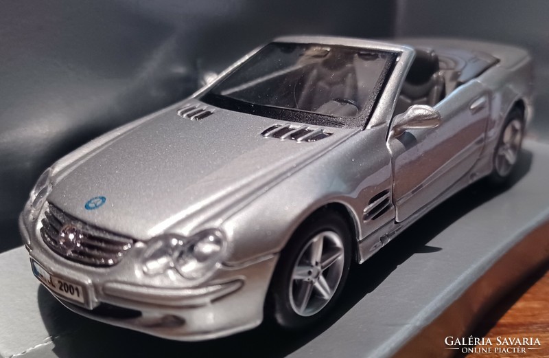 Mercedes SL modell 1:38