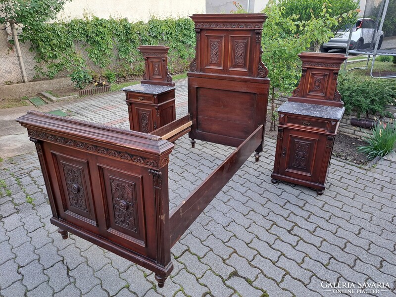 7 pieces of tin German bedroom furniture for sale.