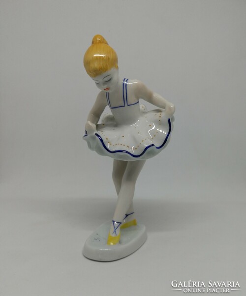 Hollóházi porcelán balerina kislány!
