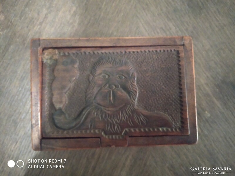 II. World War II wooden tobacco holder/box