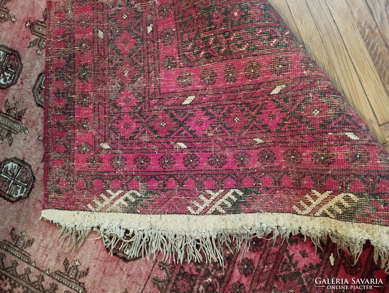Kézi csomózású pakisztáni szőnyeg