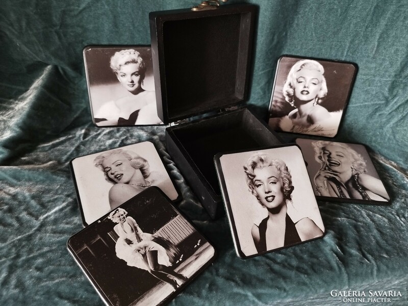 Marilyn Monroe gift box