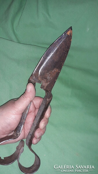 Antique metal sheep shearing shears with outer blade 30 cm according to the pictures