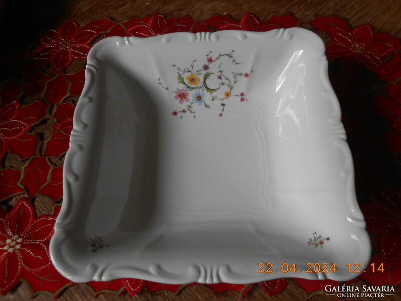 Zsolnay flower pattern garnished bowl