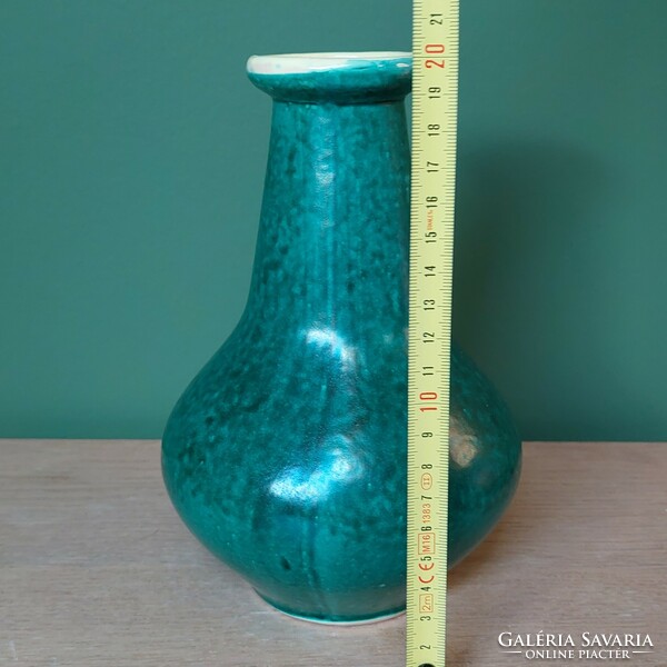 Rare collector green pond head ceramic vase