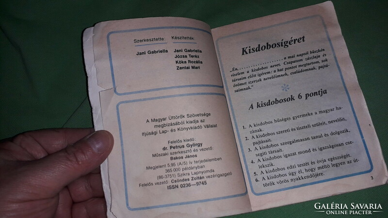 1986 -87- Iskolaévad Kóka Rozália : Kisdobosok zsebkönyve a képek szerint