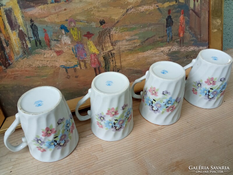 Fine quality foreign 4 mugs with floral patterns