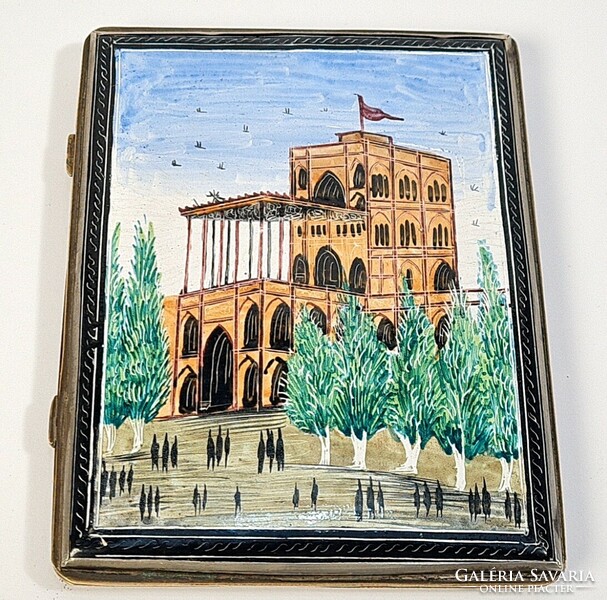 Cigarette case decorated with fire enamel