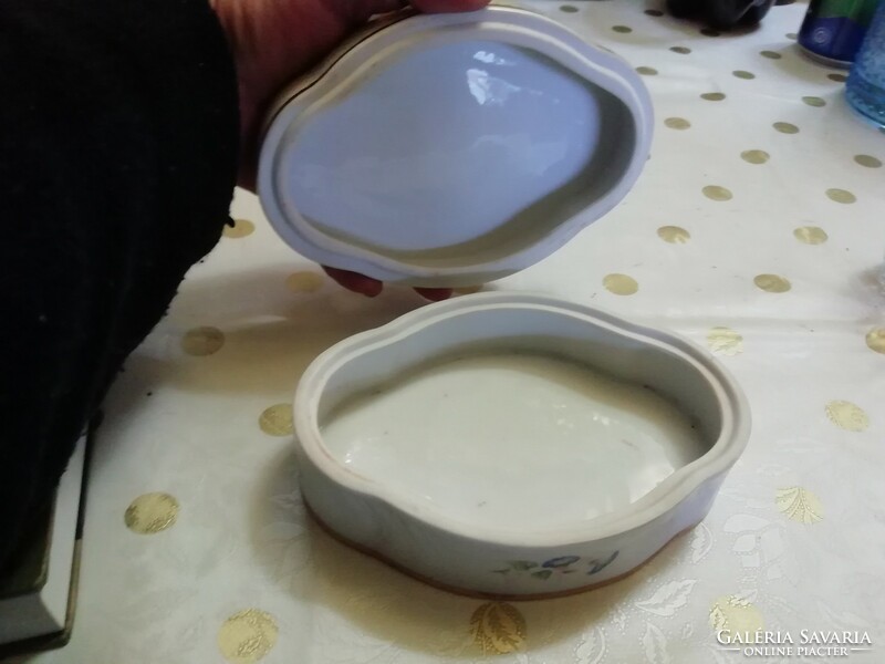 Hollóházi porcelán bonbonier hibátlan állapotban