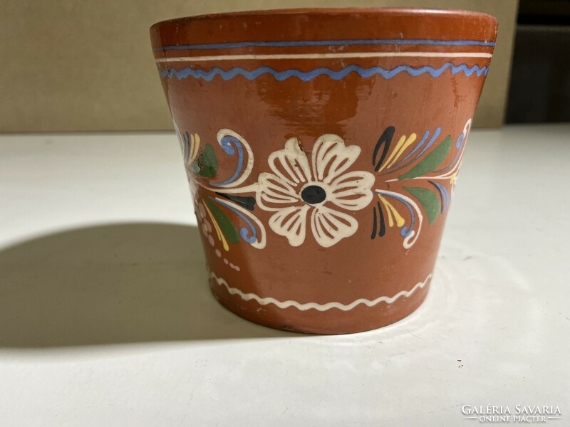 Retro floral ceramic pot, size 18 x 14 cm. 4810