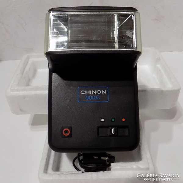 Chinon 900C fényképezőgép vaku