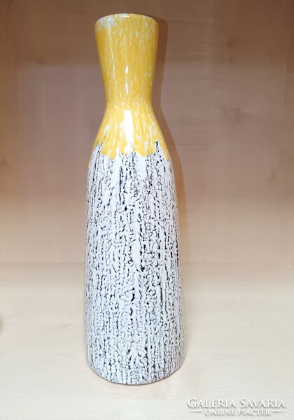 Sárga csurgatott mázas kerámia iparművészeti váza