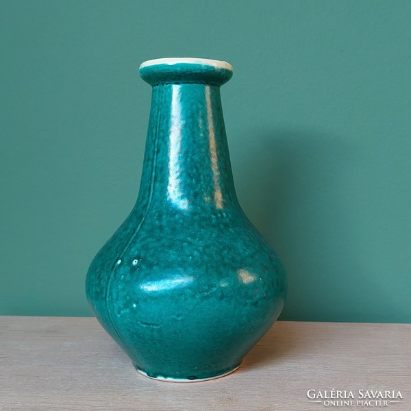 Rare collector green pond head ceramic vase