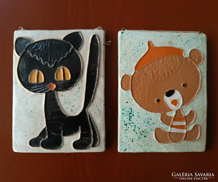 2 Pieces industrial artist ceramic pendants, cats and bears