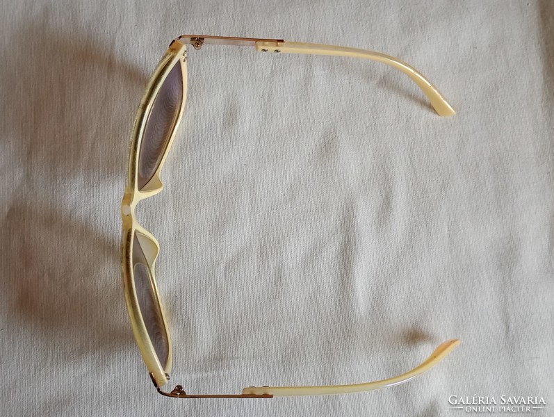 Napszemüveg 05 retro szemüveg 60 évek