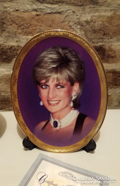Princess Diana commemorative plate 2 pcs