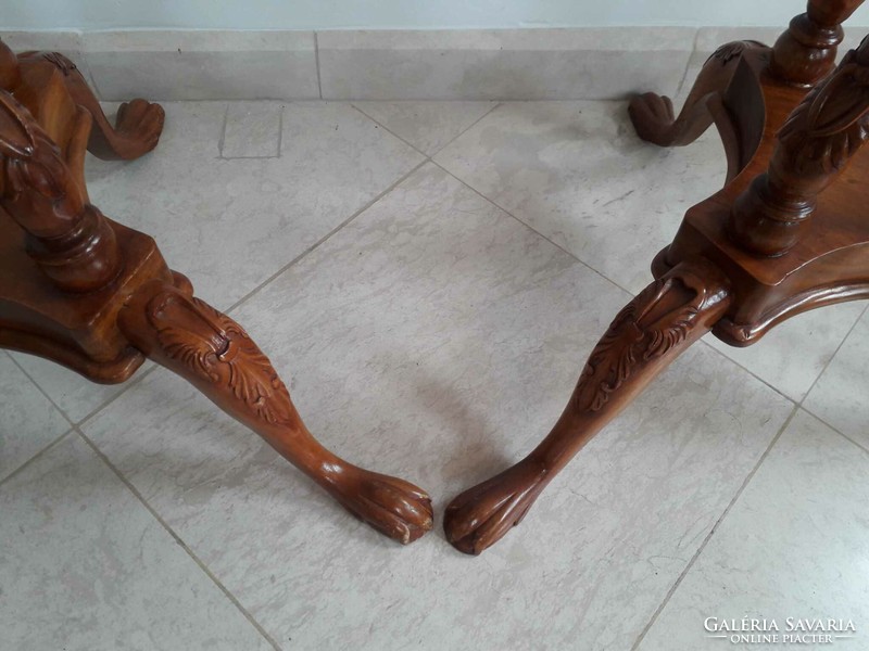 2 pcs. Statue support stand.