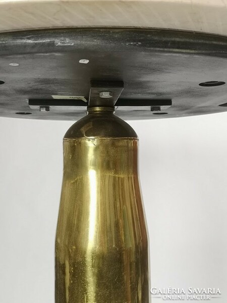 Újragondolt II. Világháborús lőszer töltényhüvely design asztal márvány lappal - 50265