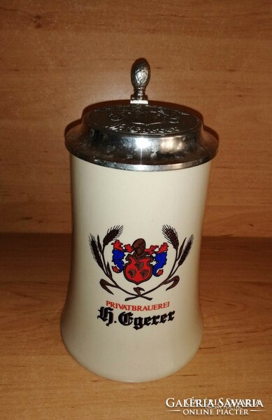 Half-liter German ceramic beer mug with tin lid (30/d)