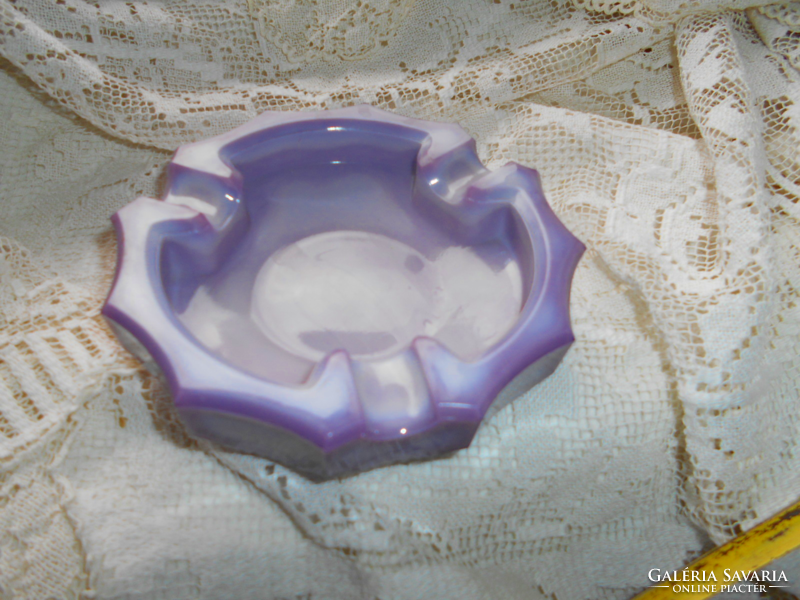 Bohemia purple chalcedony glass ashtray