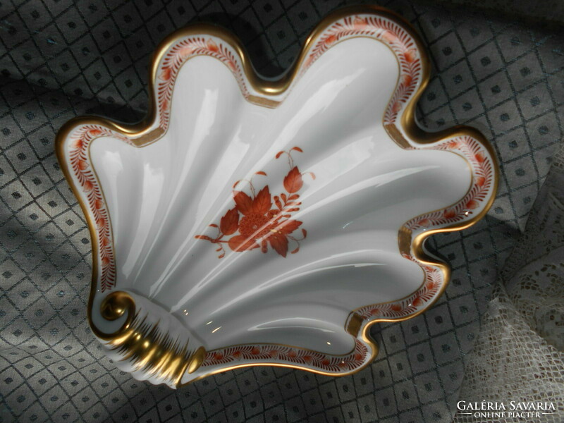 Aponyi mintával Herendi porcelán kagyló tál