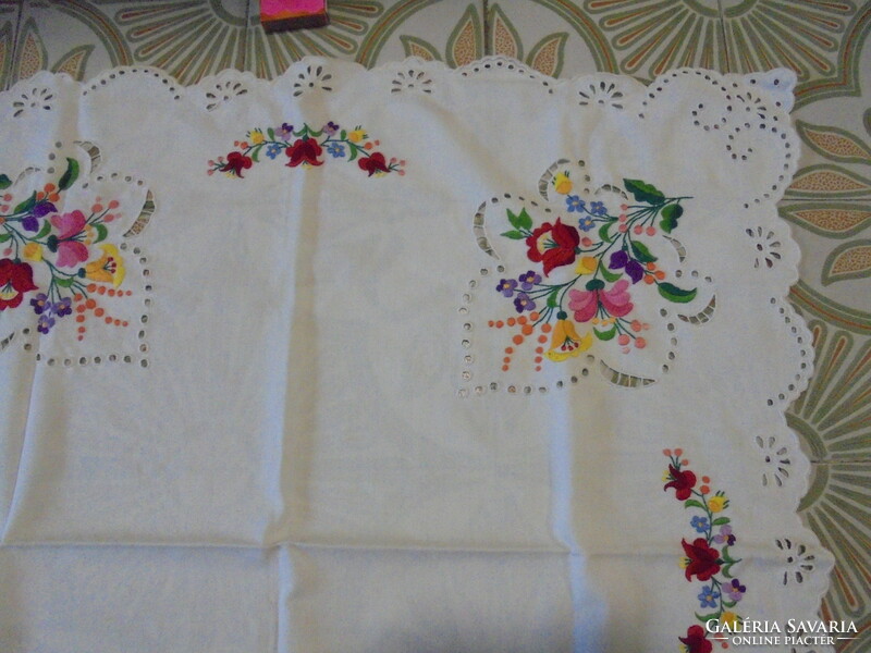 Kalocsai embroidered tablecloth, tablecloth - hand embroidery