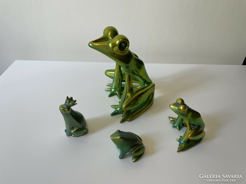 Zsolnay eosin frogs