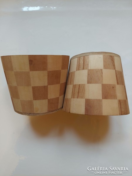 2 wooden cups for sale together (even with free delivery),