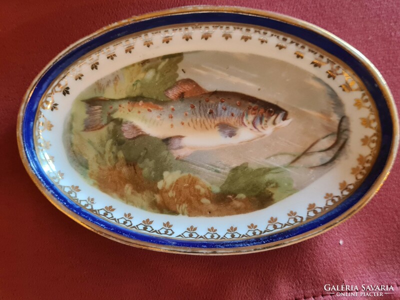 Antik halas porcelán készlet, hal dekorációval
