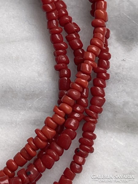 Real coral four-row bracelet with silver clasp, very beautiful.