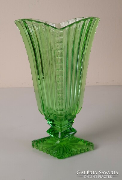 Art Deco cseh öntött üveg váza, Stölzle, Hermanova üveggyár