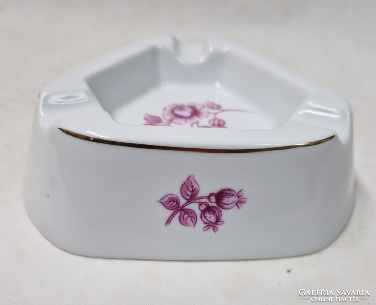 Raven Háza flower pattern porcelain ashtray in perfect condition