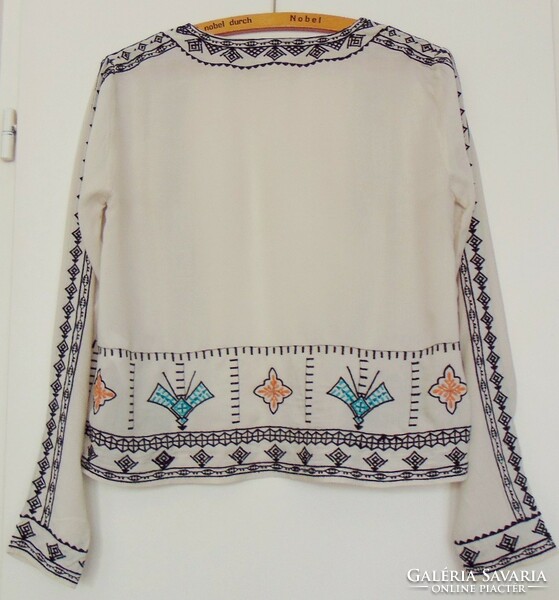 Trendy embroidered, open, light summer cardigan 38/40 - m