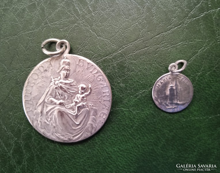 Silver-plated metal religious pendant coin patrona hungariae and Maria Zell grace coin grace item