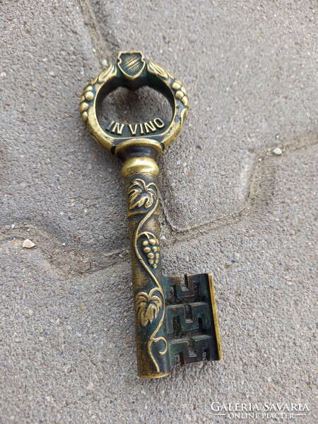 Wonderful old copper and steel corkscrew (14.4x5x2.2 cm)