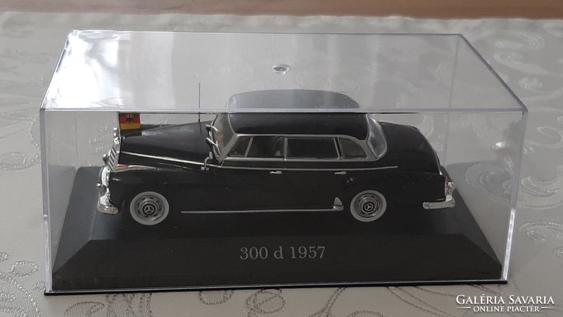 Mercedes 300 d 1957 model diplomatic car / editions atlas 1:43