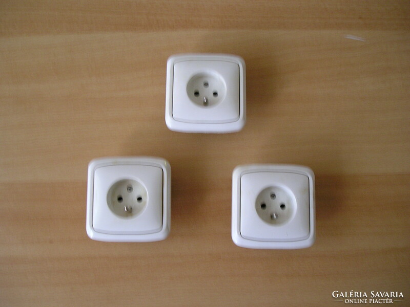 Wall outlet, recessed - 3 pcs. Together