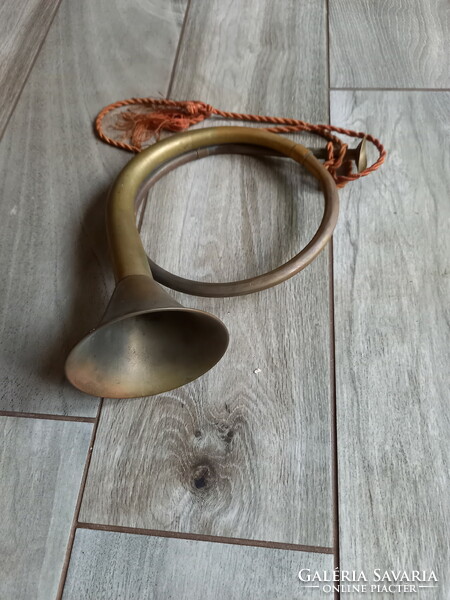 Great old copper horn (28.5x17x9.5 cm)
