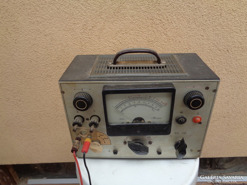 It was an old 60s radio tube meter