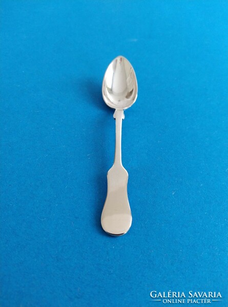 Silver mocha spoon in violin style