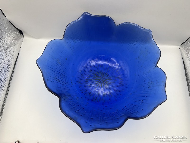 Art deco glass bowl, size 21 x 9 cm. 4921