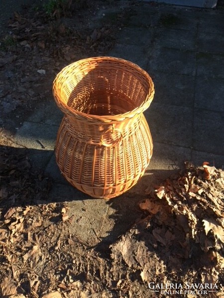 Wicker basket with lid for sale