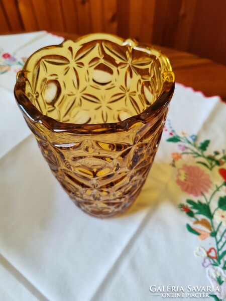 Art deco borostyán színű üveg váza 20 cm magas