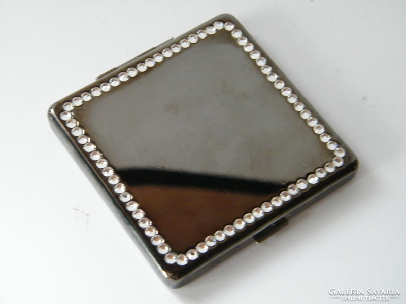 Compact pocket mirror decorated with Swarovski stones