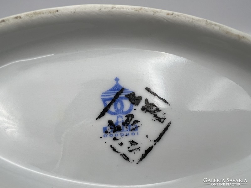 Dorohoi porcelain milk spout, 13 x 10 x 10 cm. 4969