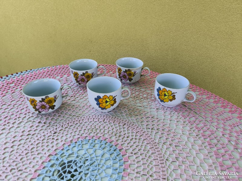 5 Alföldi porcelain flower cups for sale!