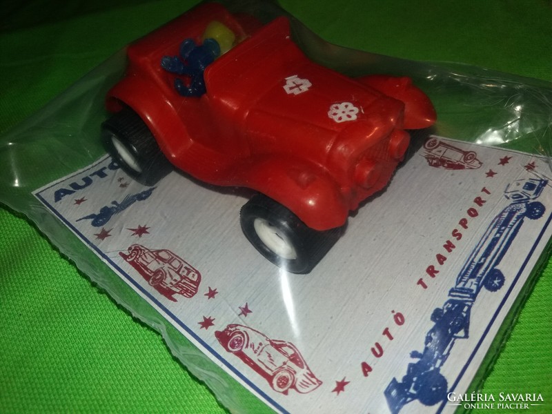 Retro magyar trafikáru bazáráru bontatlan csomag DISNEY BUGGY piros műanyag autó 11cm képek szerint