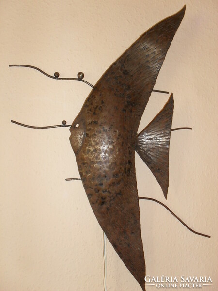 Retro metal fish sculpture wall lamp