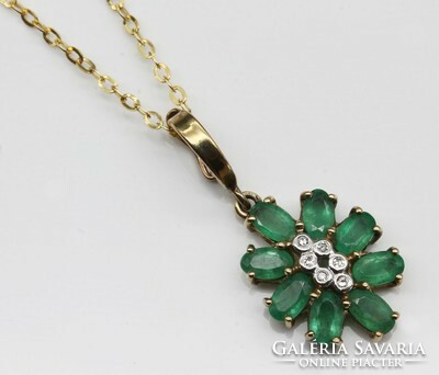 Emerald brilliant gemstone gold pendant